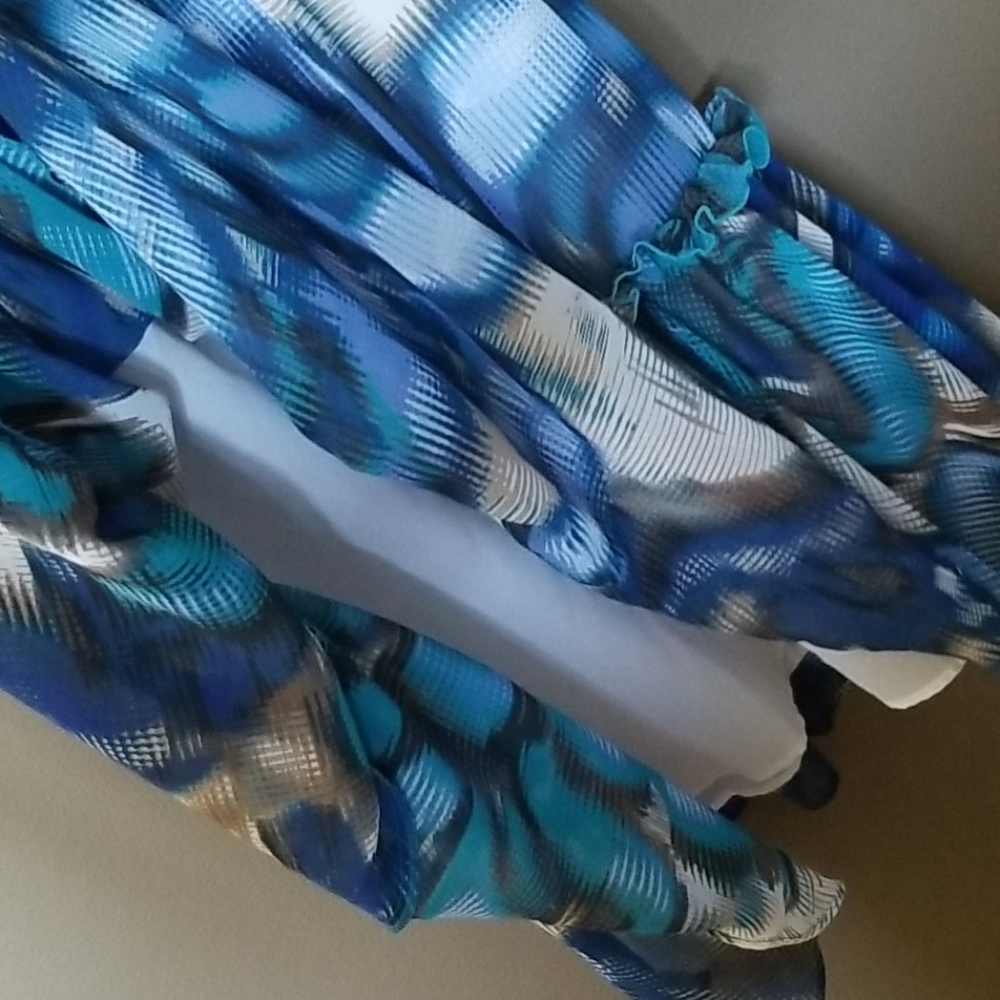 Dress - Picture 3 of 5
